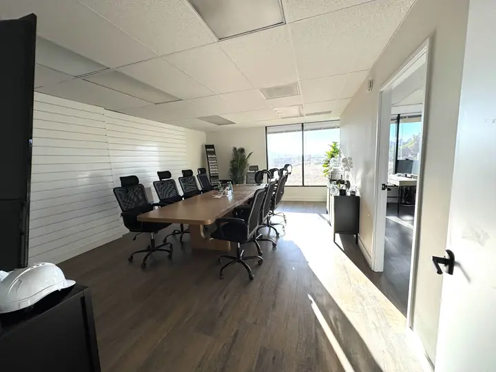 Calabasas Office, workstations