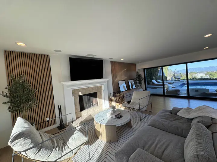 West Hills Airbnb, living room