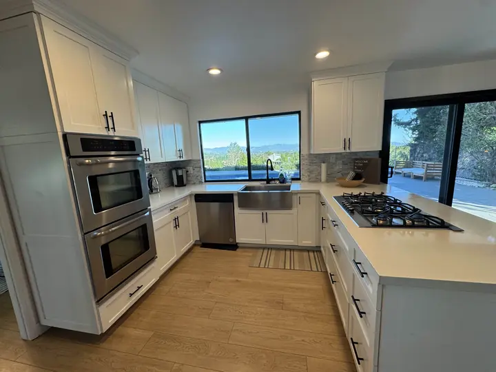 West Hills Airbnb, kitchen